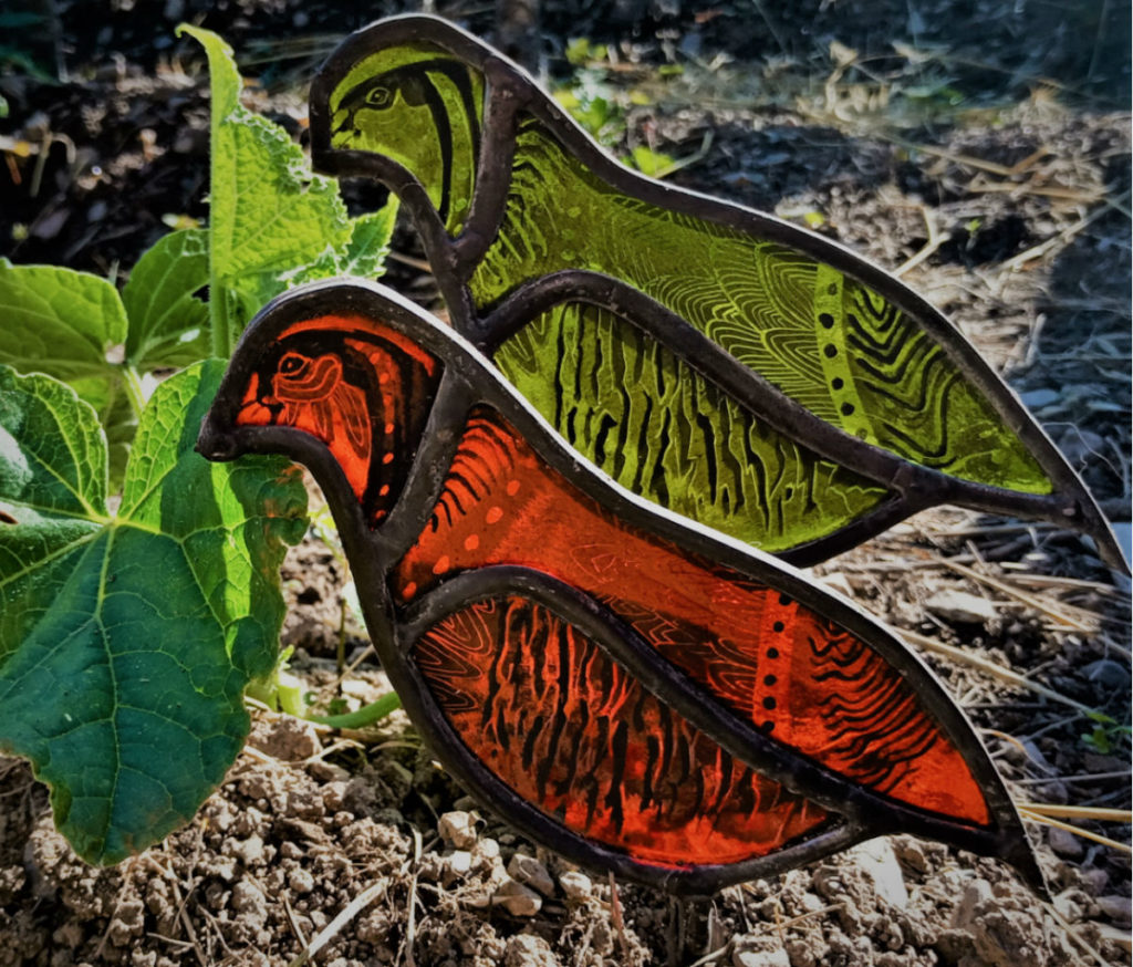 Oiseaux en verre et vitrail, peintre sur verre