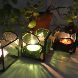 photophore en verre vitrail forme cubique